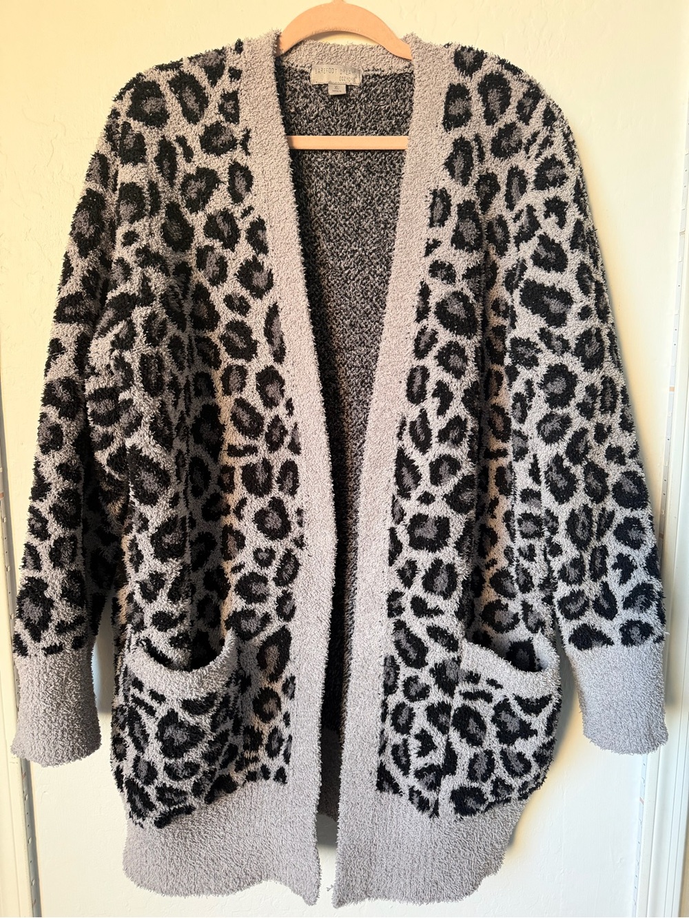 Barefoot Dreams CozyChic Leopard Cardigan Gray Black XL